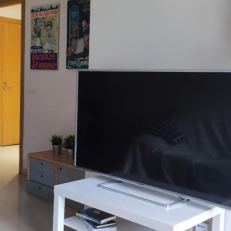 Apartamento Dos Habitaciones Exterior Y Bien Comunicado San Salvador de Poio Luaran gambar